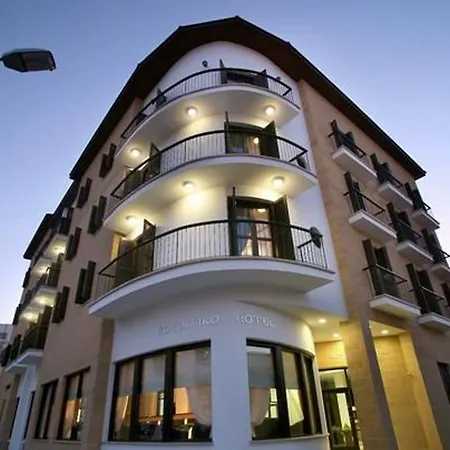 Szálloda Royiatiko 2*